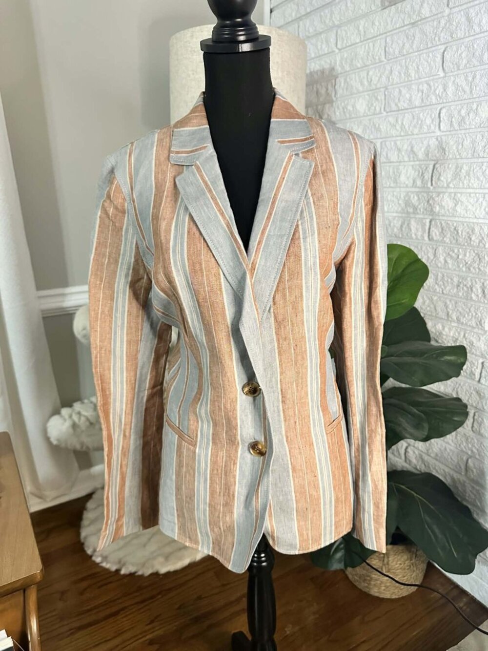 Designer Lafayette 148 Linen Striped Blazer